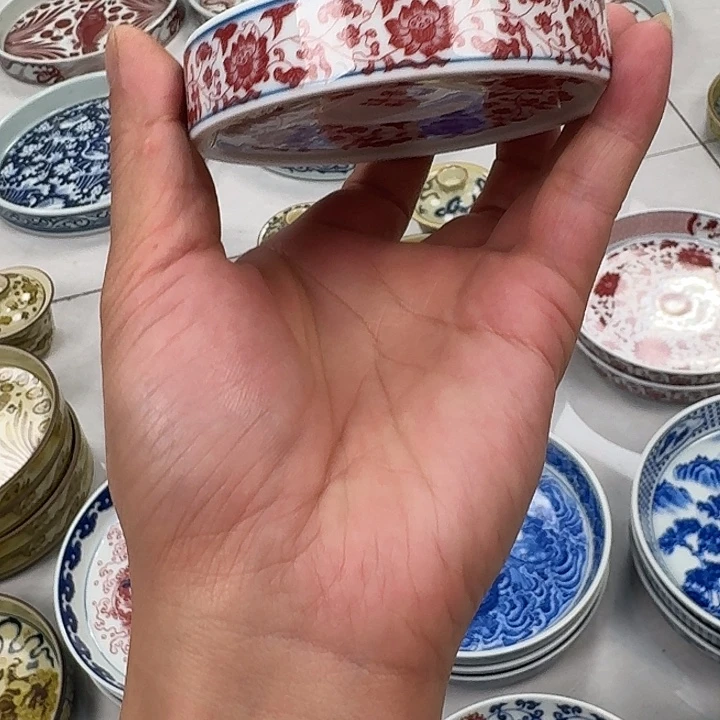 瓷片全红缠枝莲杯垫景德镇