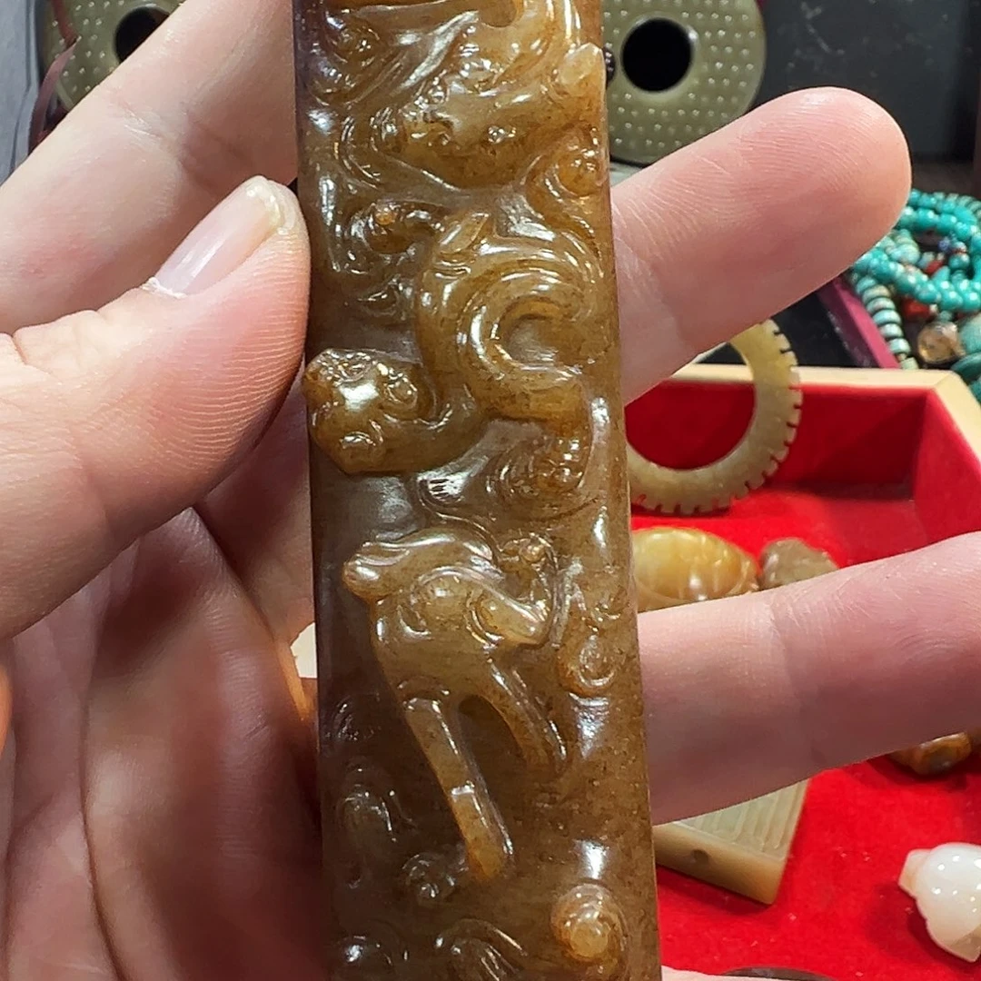 牧***马和田玉（糖玉）未镶嵌挂件