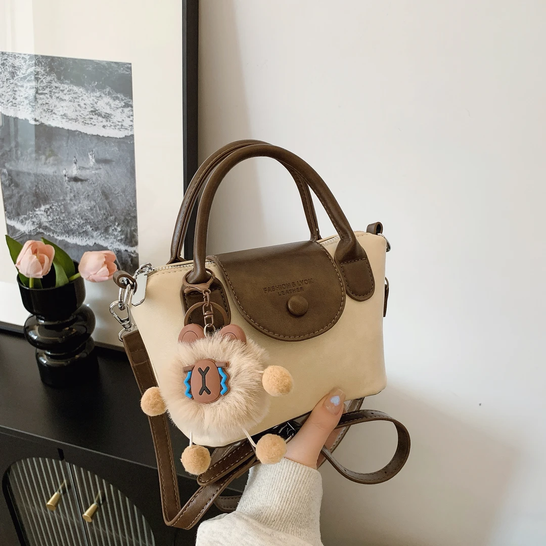 韩国小众包包女2024新款百搭小包包斜挎包高级质感复古手提通勤包