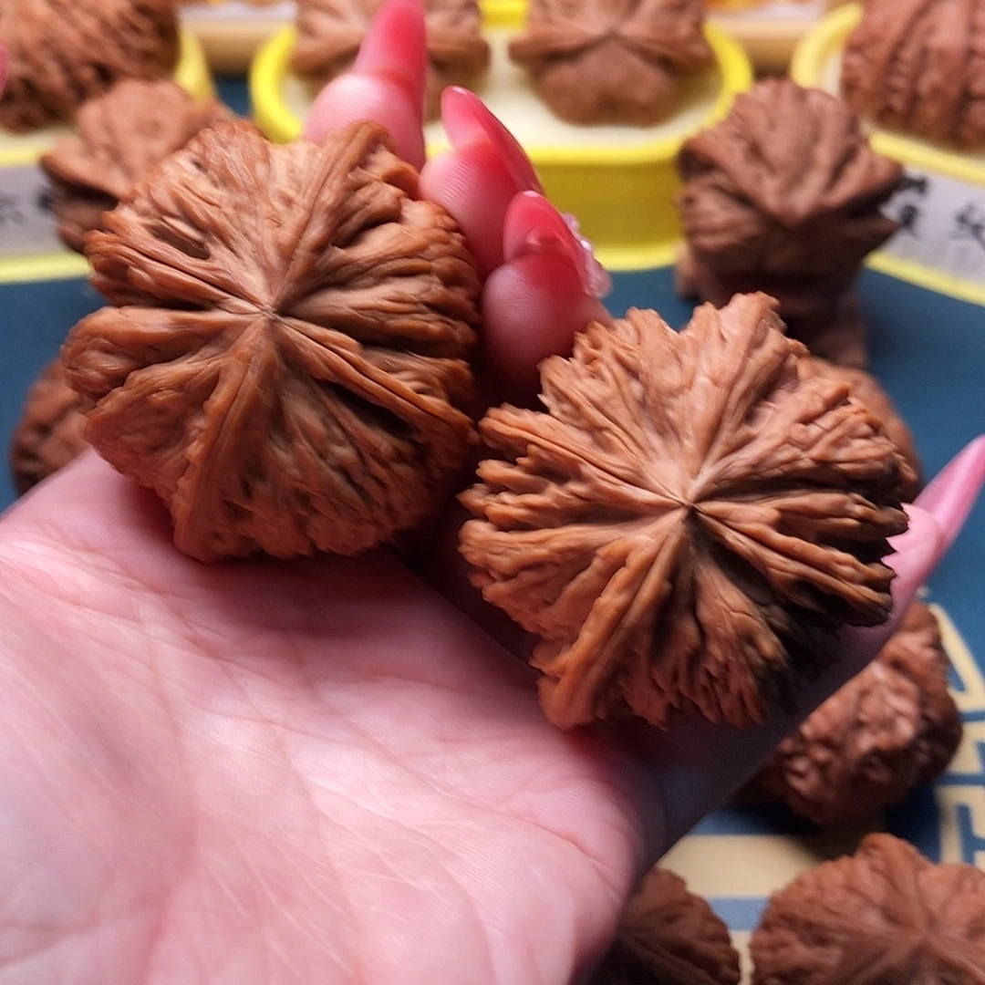 文玩核桃把件南疆石球连 50尺