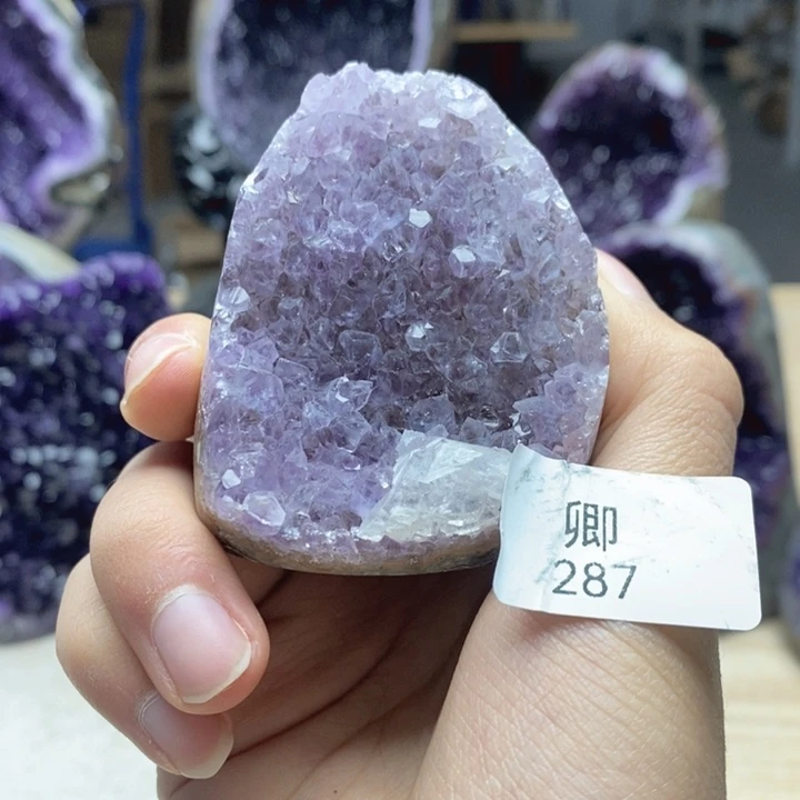 紫晶未镶嵌大型摆件（非配饰）