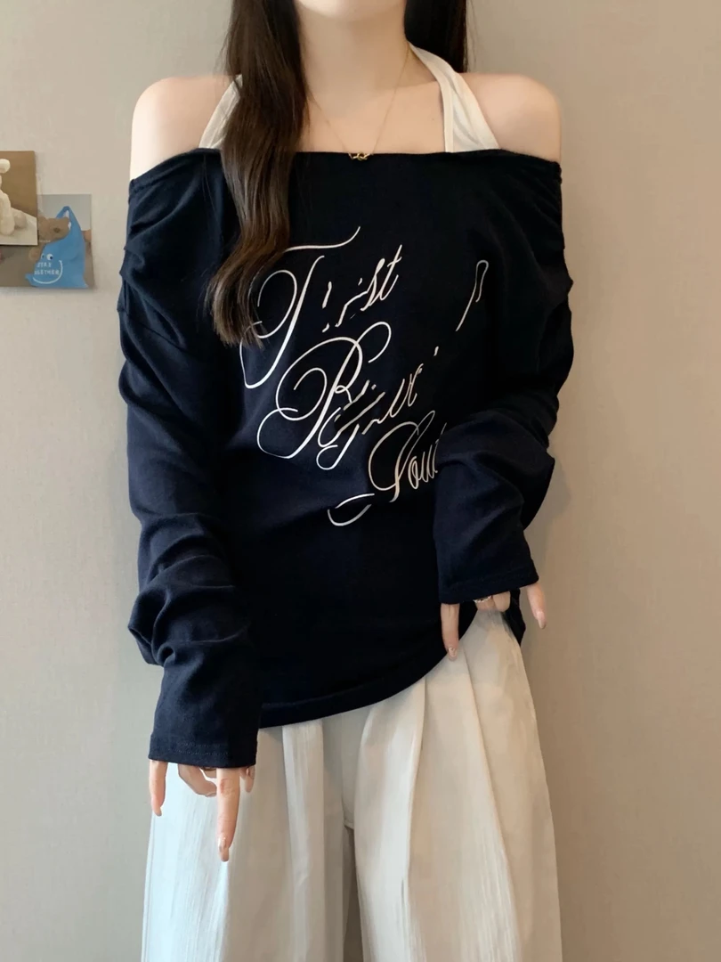 【19081】佰#设计感挂脖露肩字母宽松上衣