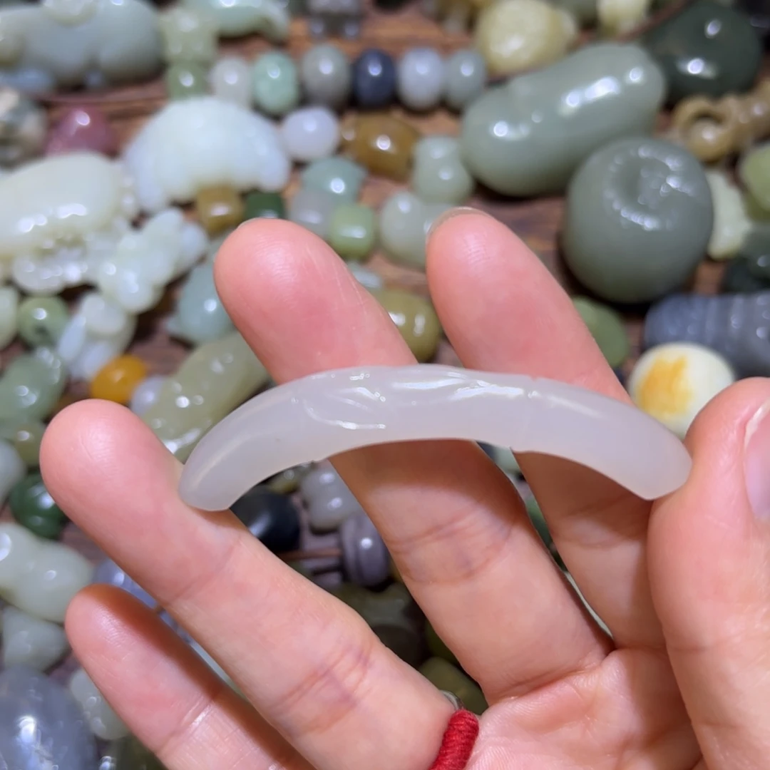 和田玉未镶嵌珠宝半成品