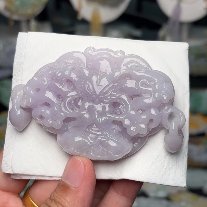 翡翠未镶嵌颈饰吊坠