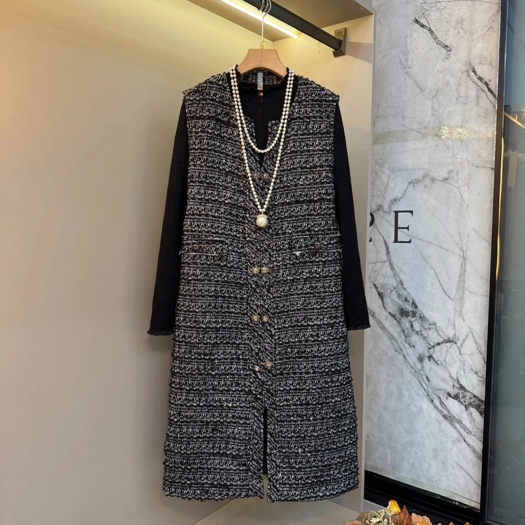 2025气质小香风洋气复古设计感轻熟中长款外套+针织内搭套装7271