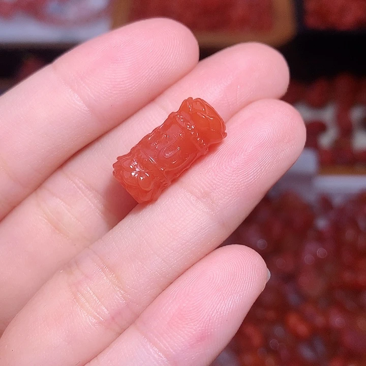 南红玛瑙未镶嵌南红六字真言桶珠