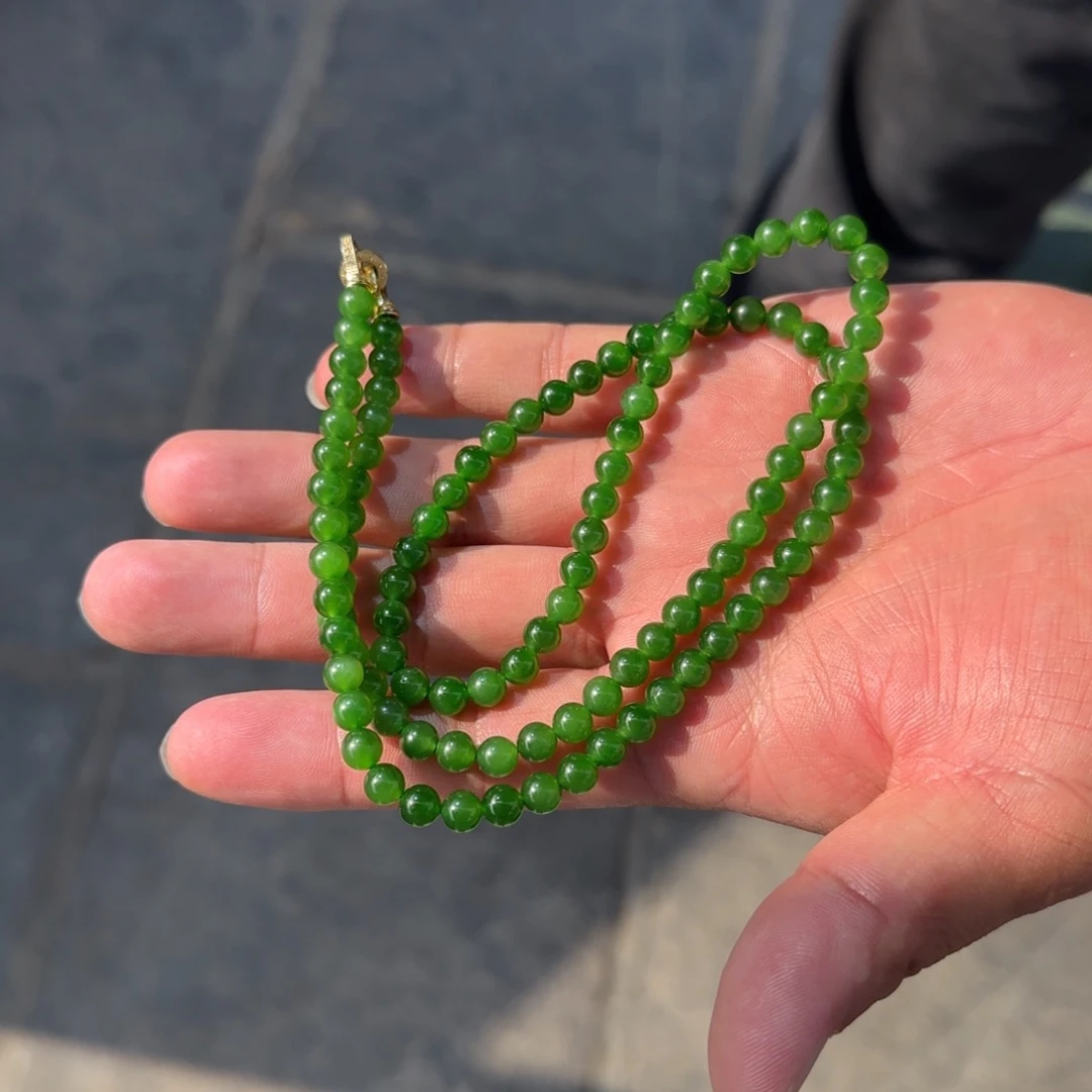 和田玉未镶嵌颈饰俄罗斯碧玉纯净版辣阳绿卡6