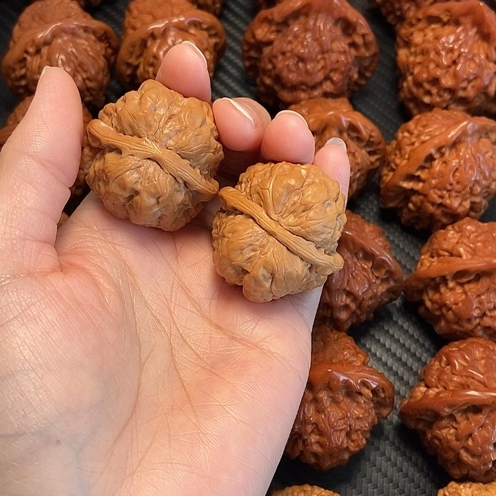 把件文玩核桃36蛤麻。