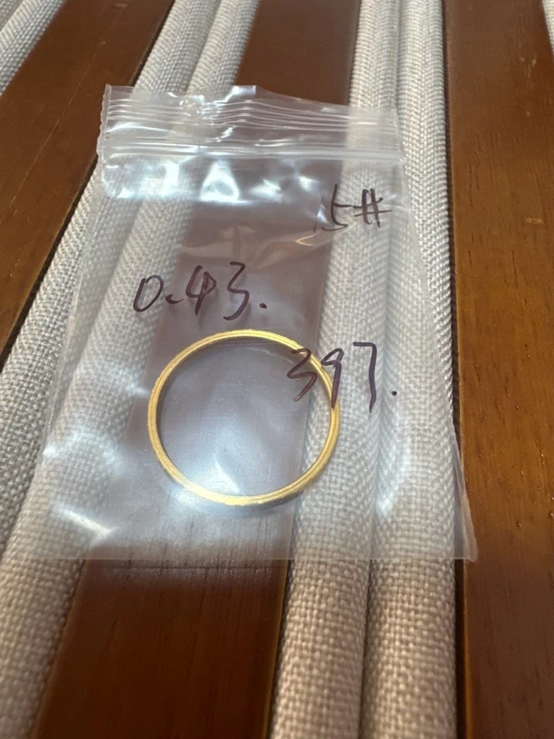 克重0.43 15号 碎冰冰戒指 足金999