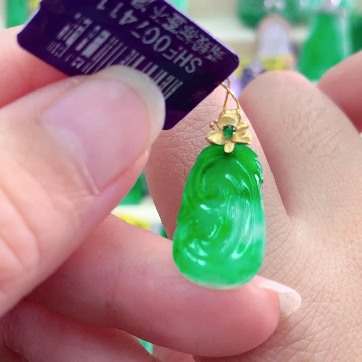翡翠18K金镶嵌吊坠(不含链)