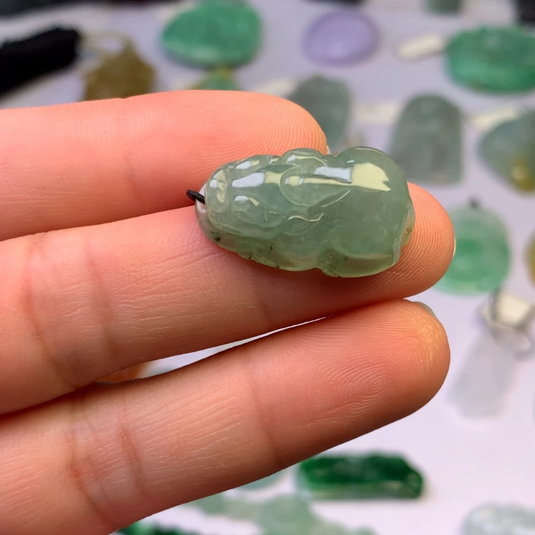 定制翡翠未镶嵌翡翠