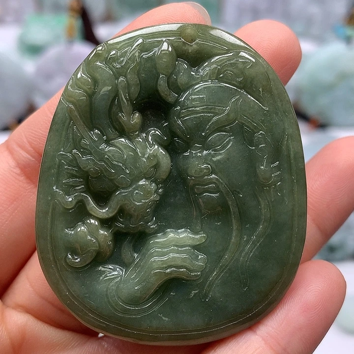 翡翠未镶嵌颈饰玉龙关二爷福利