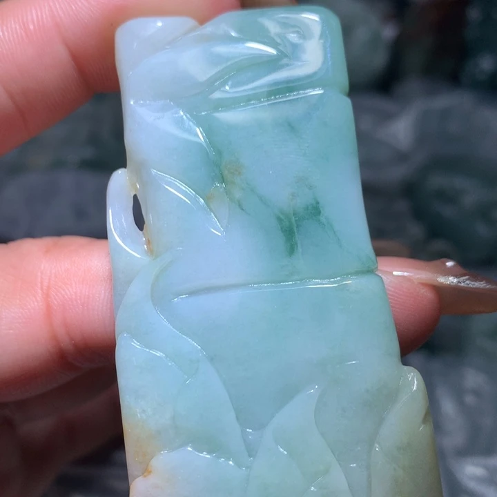 翡翠未镶嵌颈饰保真天然A货翡翠