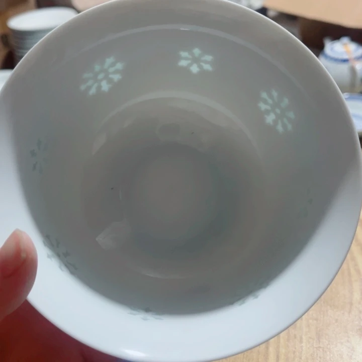 青花玲珑6寸面碗雪花雕刻