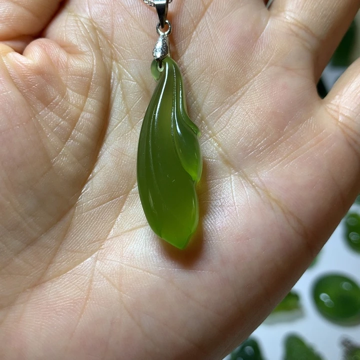 岫玉银S925镶嵌颈饰吊坠