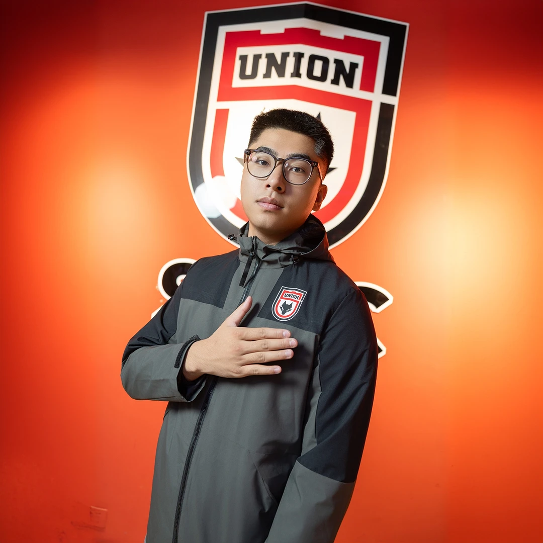 【陕西联合】防风秋冬夹克外套休闲拉链连帽梭织冲锋衣男女同款