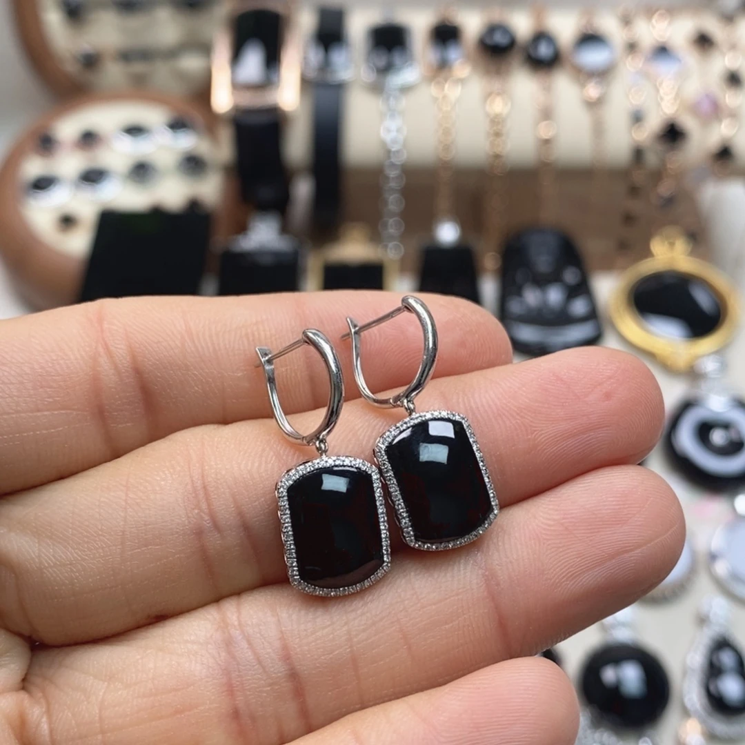 翡翠18K金镶嵌耳饰