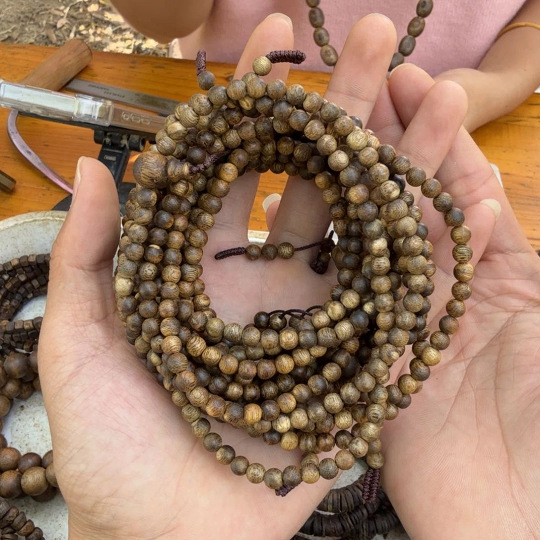 沉香手串多圈0.5乌身多样性发一