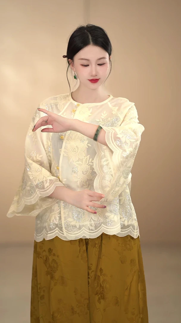 「谦和」新中式春夏季圆领薄款碎花边时尚宽松百搭衬衫复古仙气提花