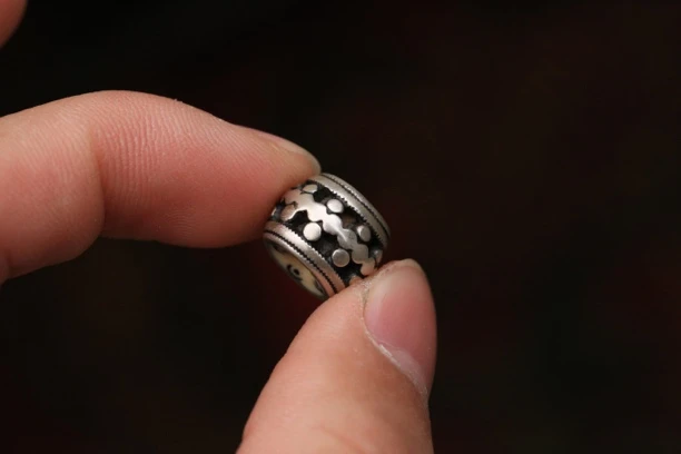 银隔珠 12.4mm 高白芯