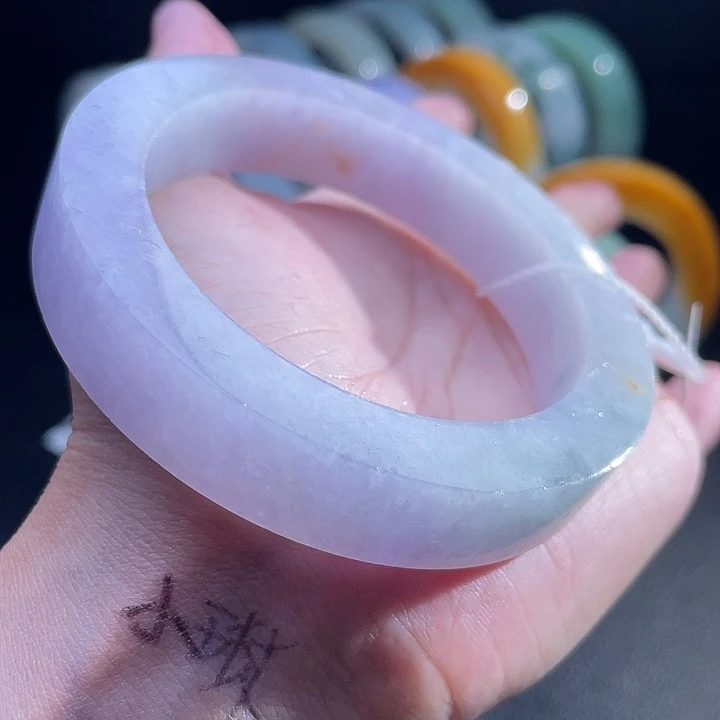 定制翡翠未镶嵌翡翠手镯
