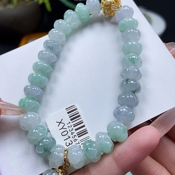 翡翠挂件未镶嵌珠链