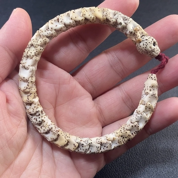 星月菩提吊坠蛇骨手串原生态