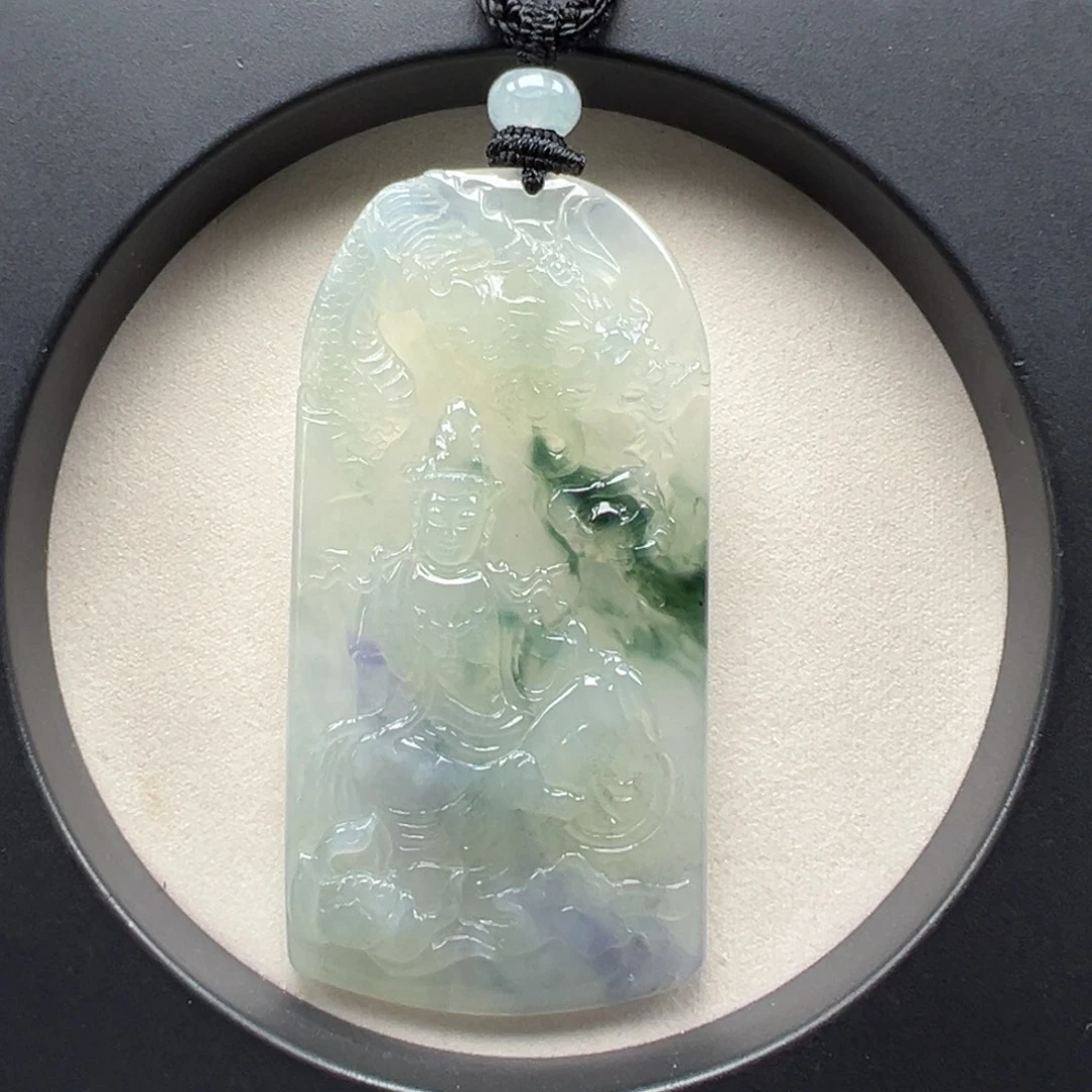 翡翠未镶嵌颈饰观音