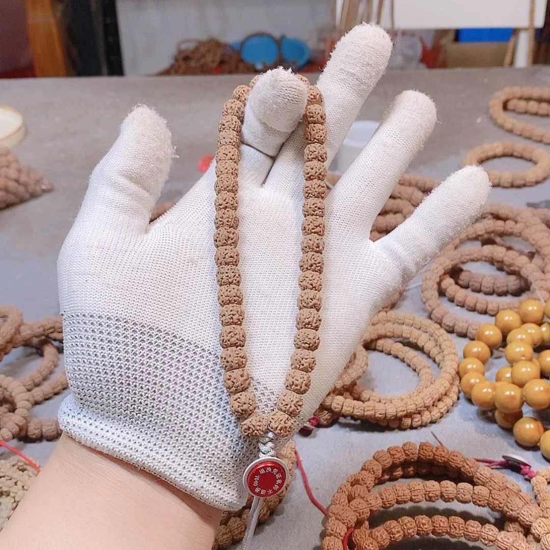 金刚菩提吊坠一代龙手持8.8左右40颗