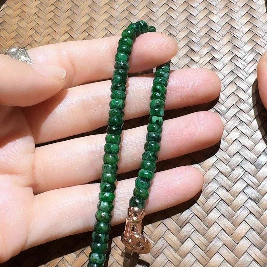 未镶嵌手链翡翠个性十足