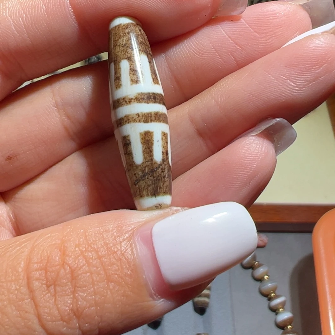 C***麻玛瑙/玉髓未镶嵌颈饰