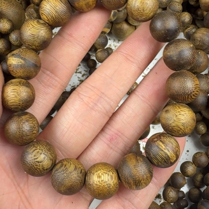 沉香碎屑沉香沉香碎屑沉香13mm单圈14克