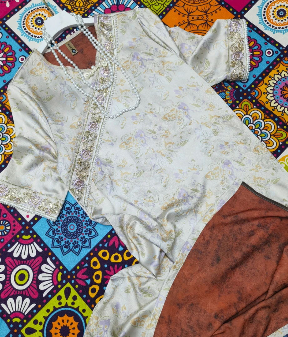 (东方美)新中式重工艺法式风高档金标显贵气质宽松连衣裙