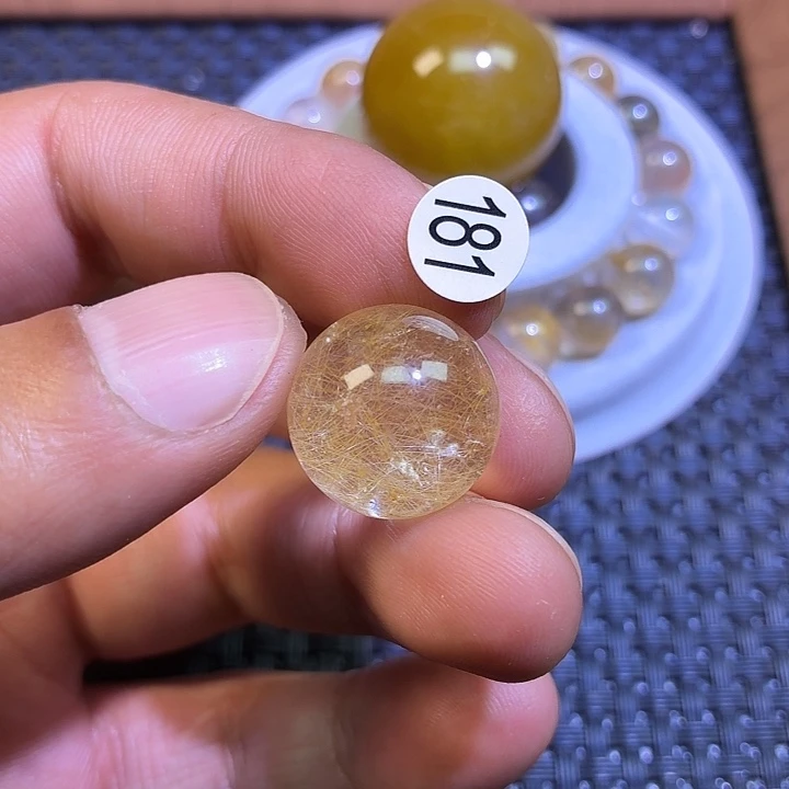 国***双未镶嵌吊坠(不含链)水晶