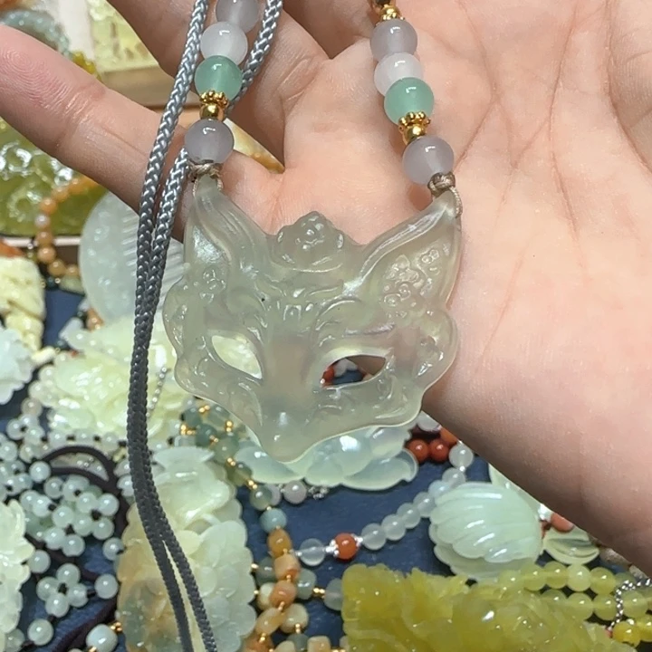 合金蛇纹石玉吊坠
