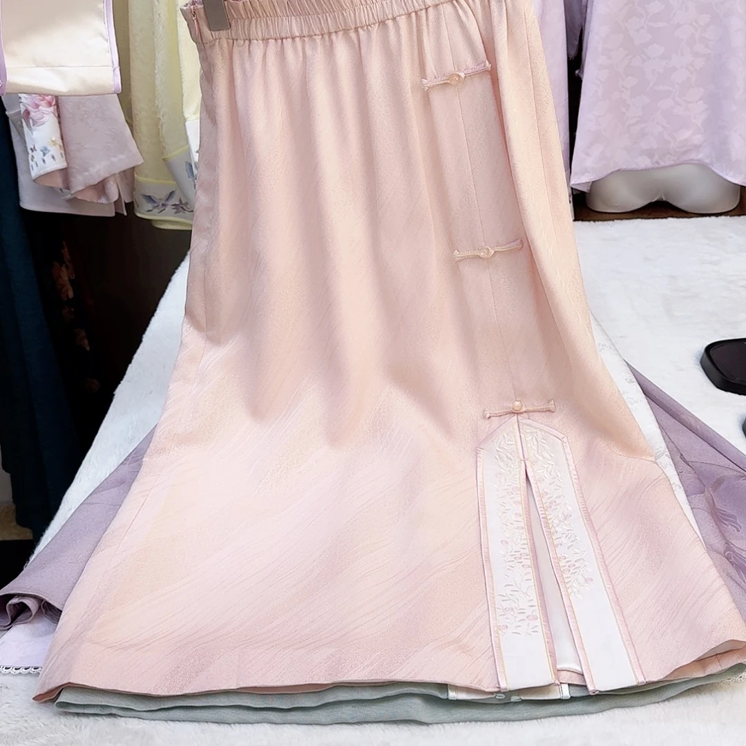 织绣真丝粉色半身裙