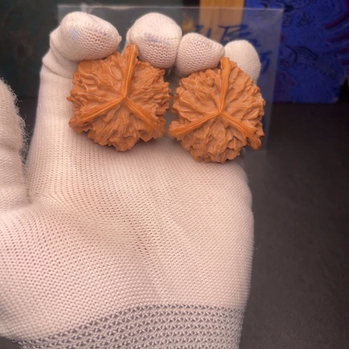 文玩核桃吊坠盘山