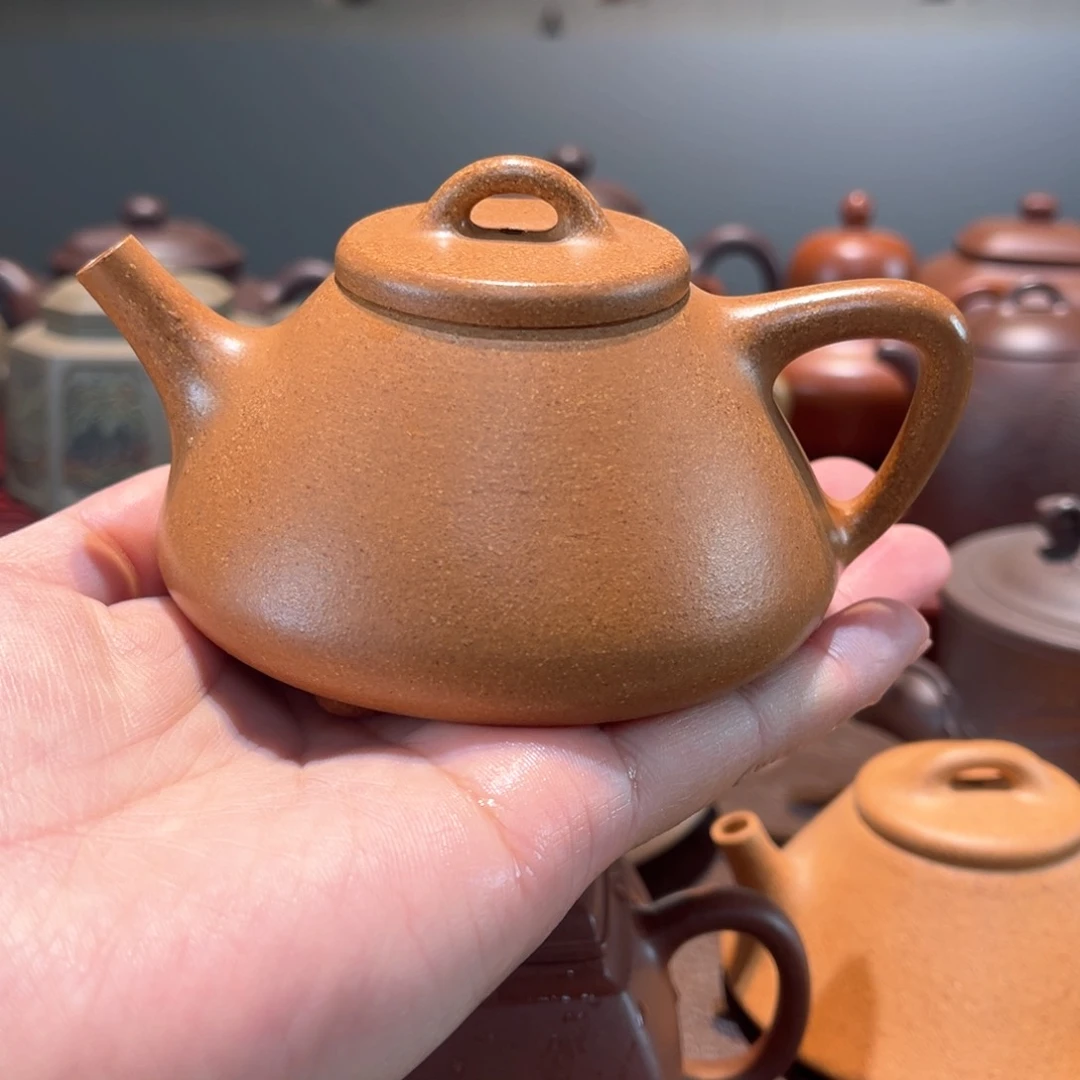 紫砂茶壶上*?宜兴紫砂壶