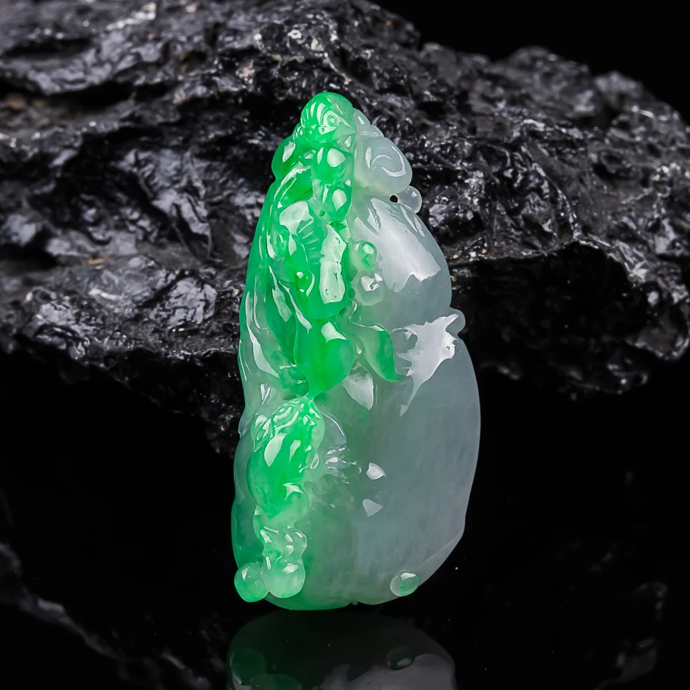 缅甸翡翠吊坠冰润飘阳绿如意挂件天然A货男女款