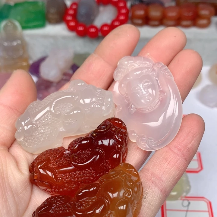 玛瑙/玉髓颈饰未镶嵌我***。