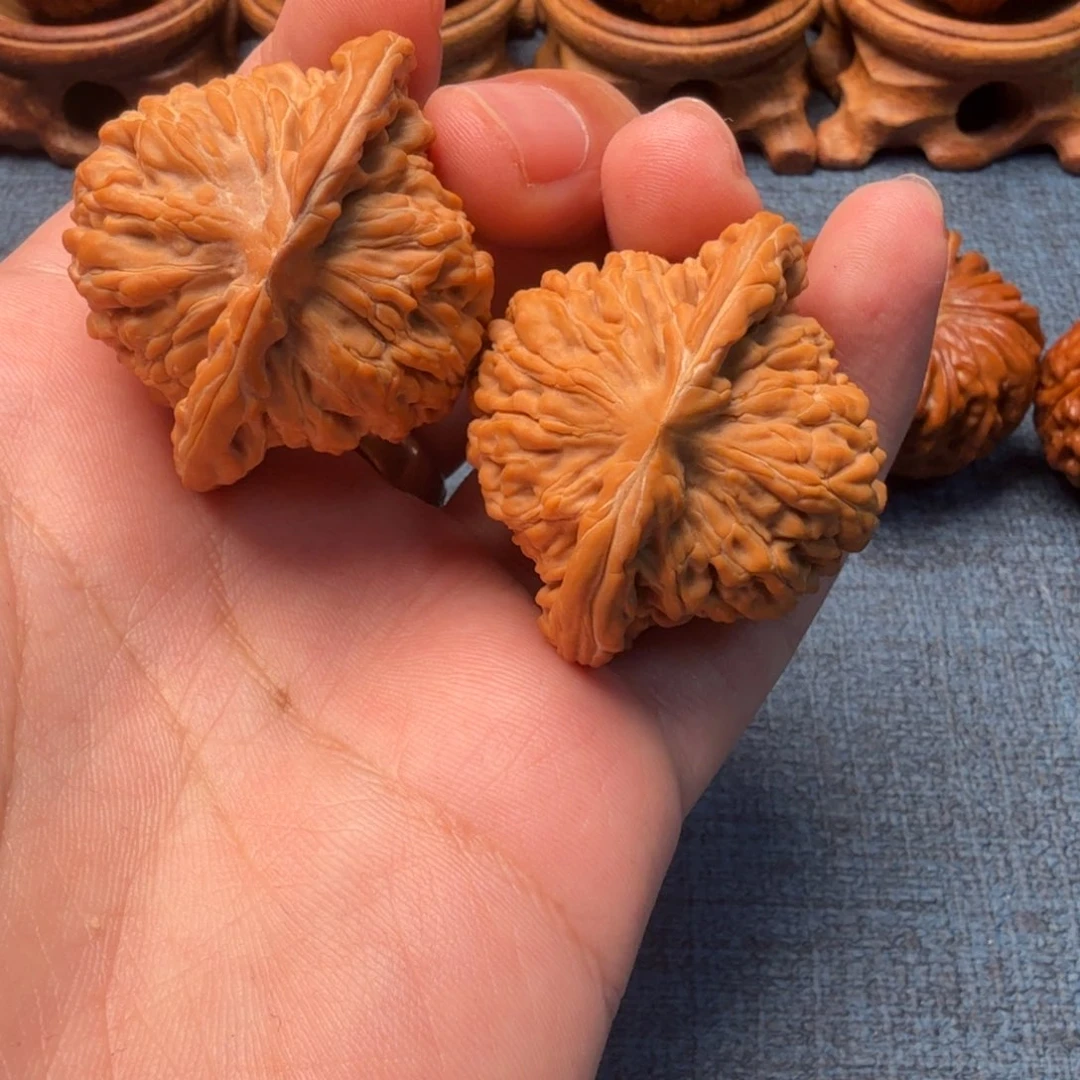猴头核桃把件阿*汗高楼42尺寸98