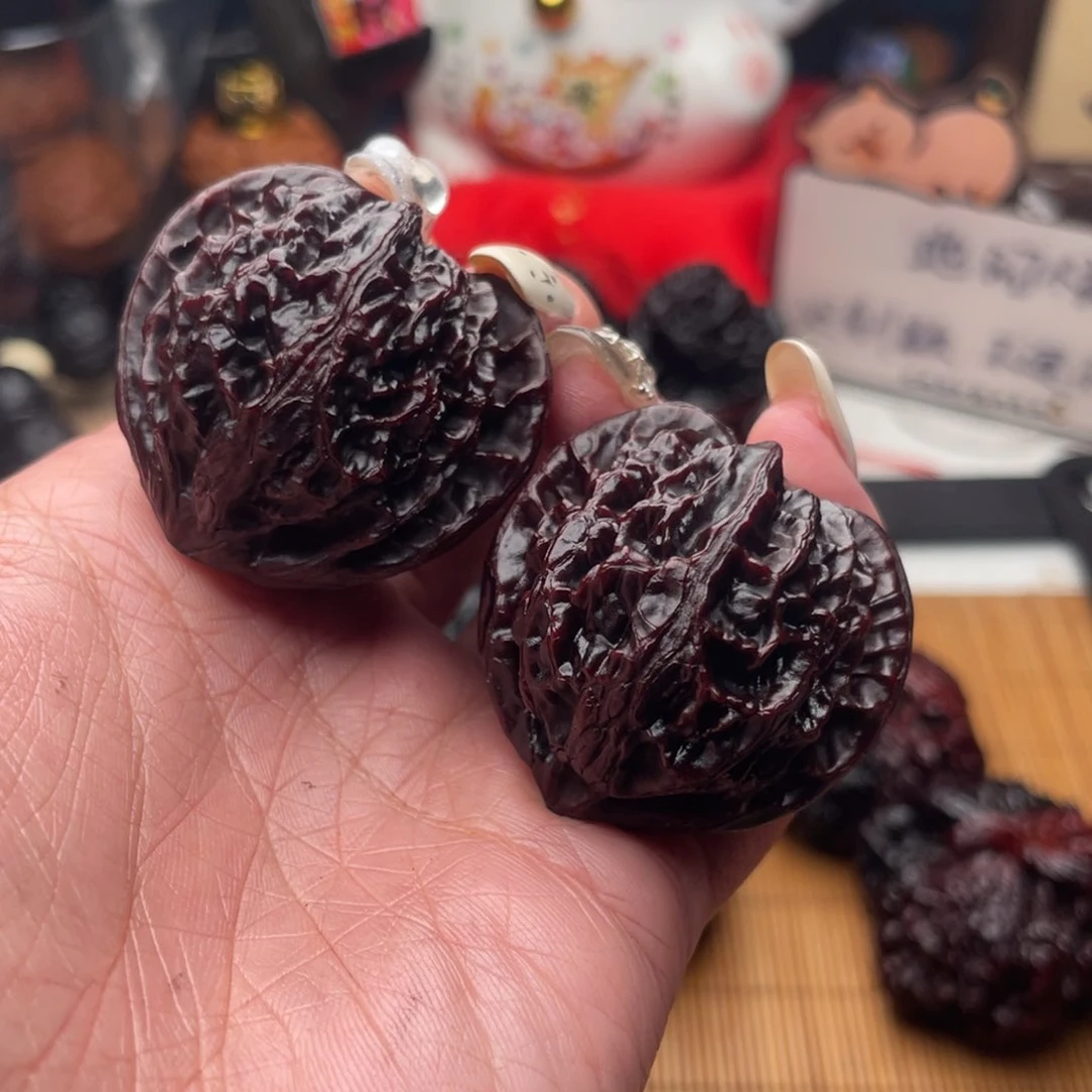 吊坠文玩核桃酒红宫灯