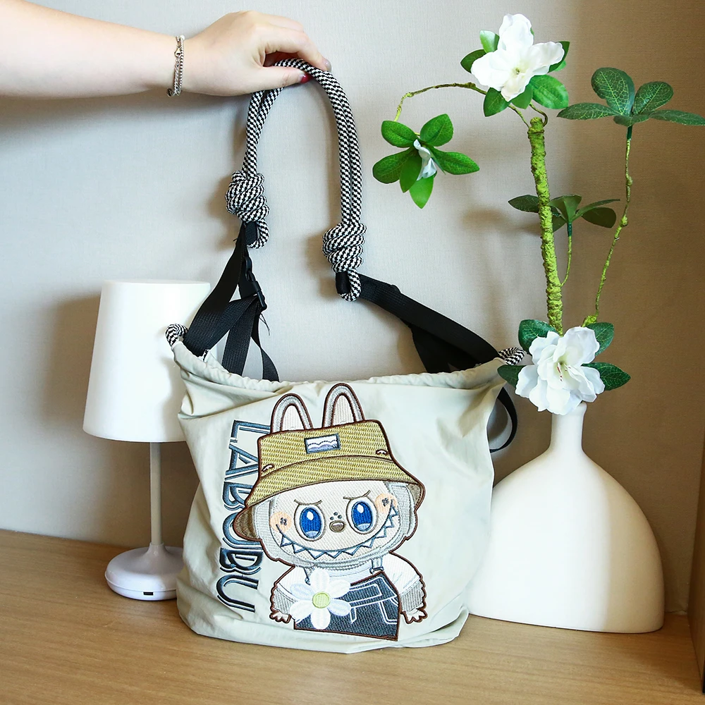 【中包水桶包带拉链】可爱防水刺绣拉布布可调节水桶包单肩韩版斜挎