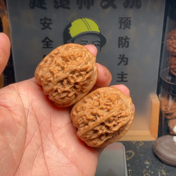 B****文玩核桃吊坠西北将军38全品