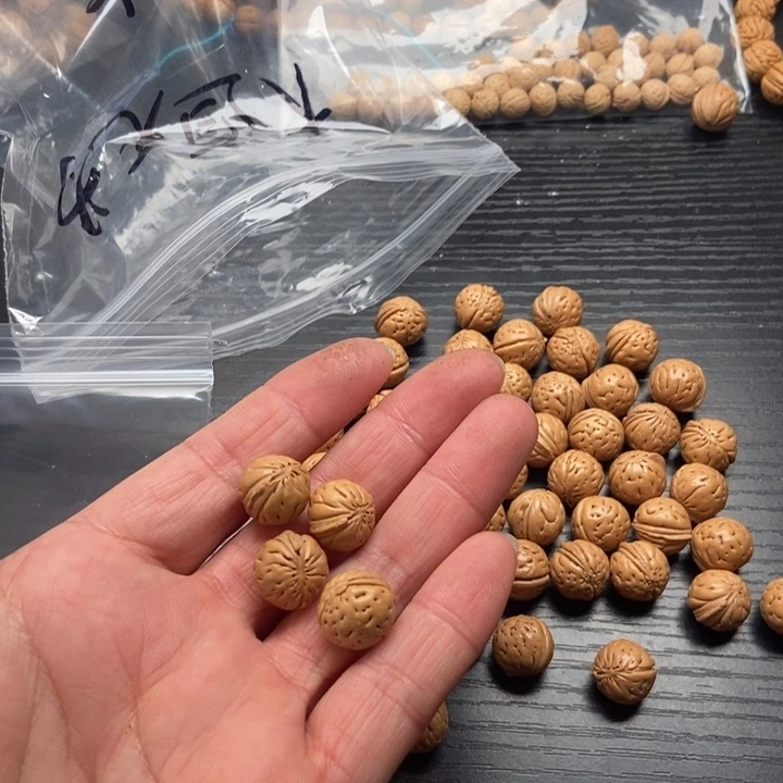 烟****私人定制打孔70不退不换