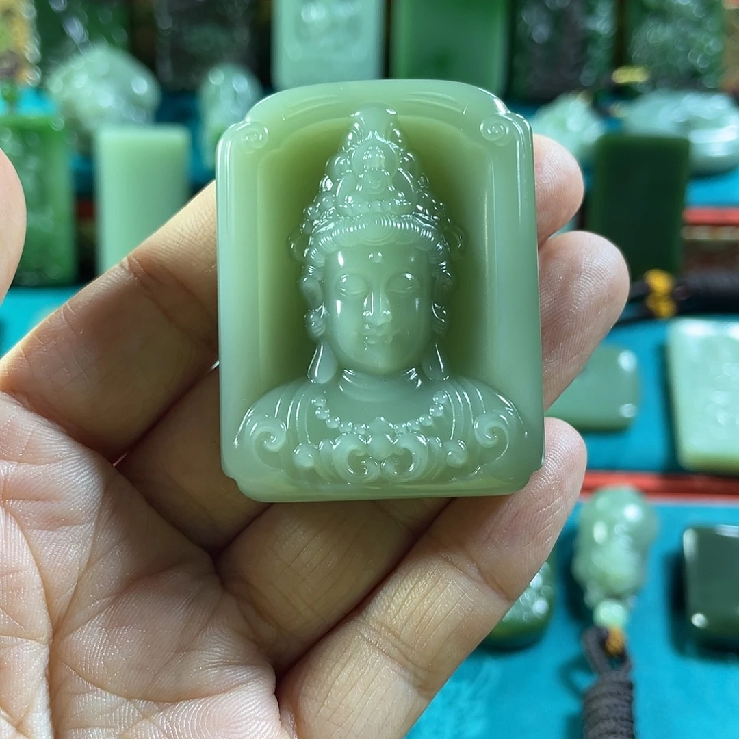 笑***药和田玉未镶嵌颈饰