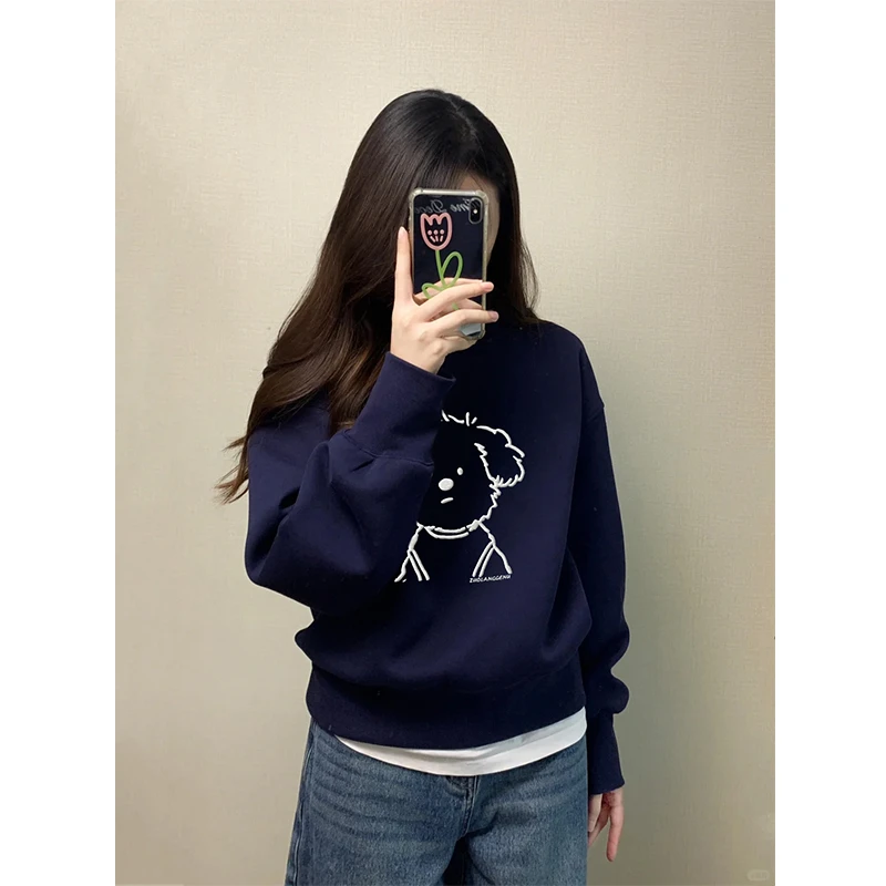 正肩卫衣女2025秋冬新款线条洋气小狗印花宽松大码显瘦圆领上衣潮