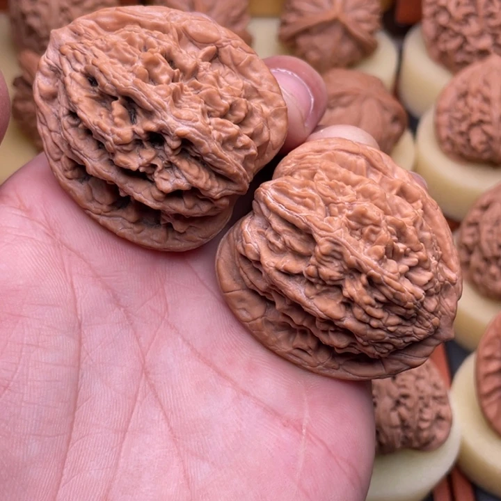 G***王把件文玩核桃44左右山地老树麦穗虎头