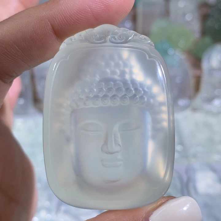 岫玉未镶嵌颈饰吊坠