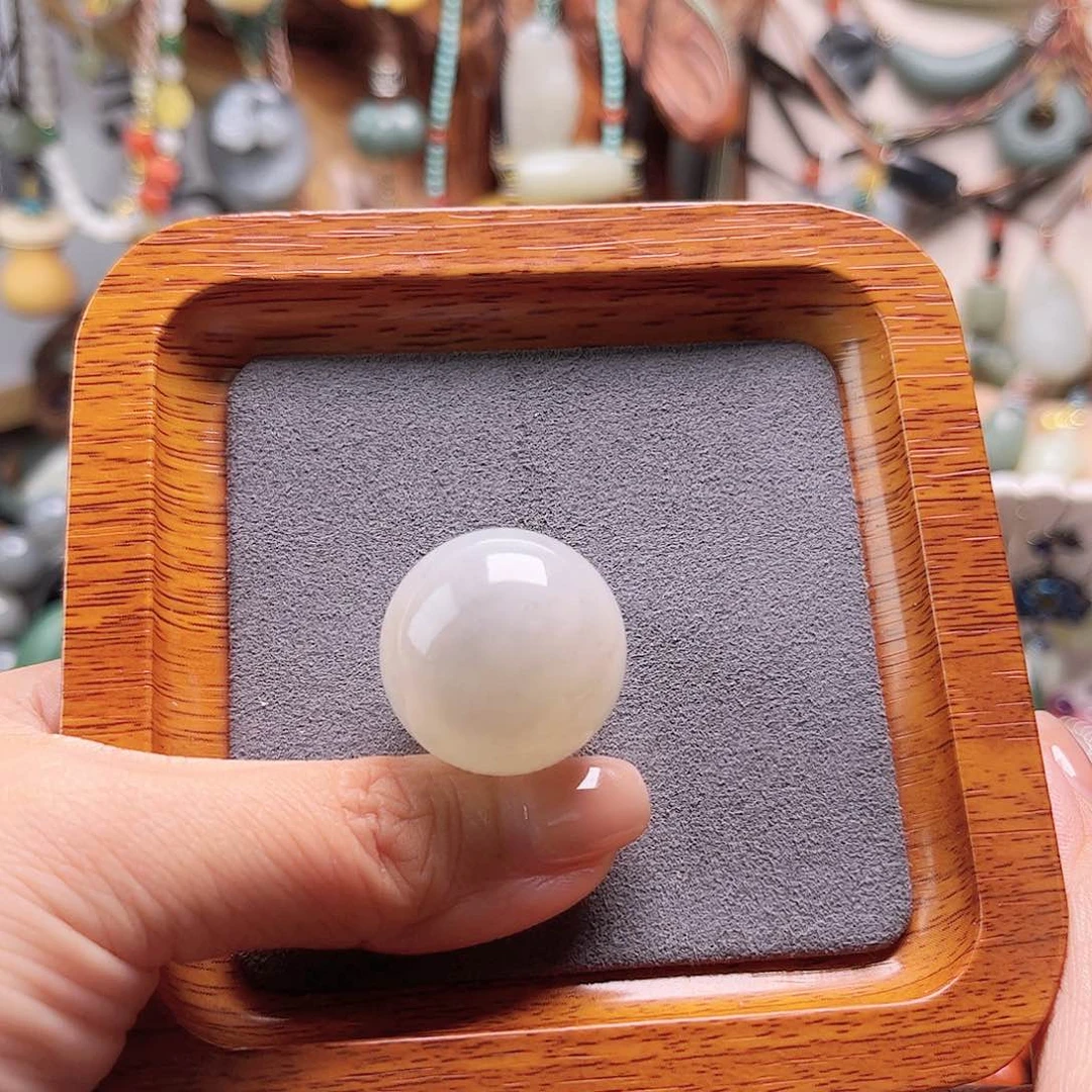 和田玉未镶嵌颈饰0***茶